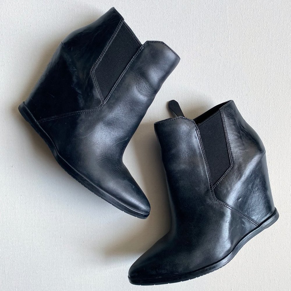 Kenneth Cole Sloane Wedge Bootie